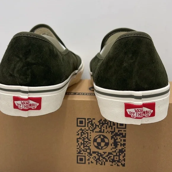 Vans Men's Green Classic Slip-On Slip-On Vr3 SfSherpa Grape Leaf/Marshma